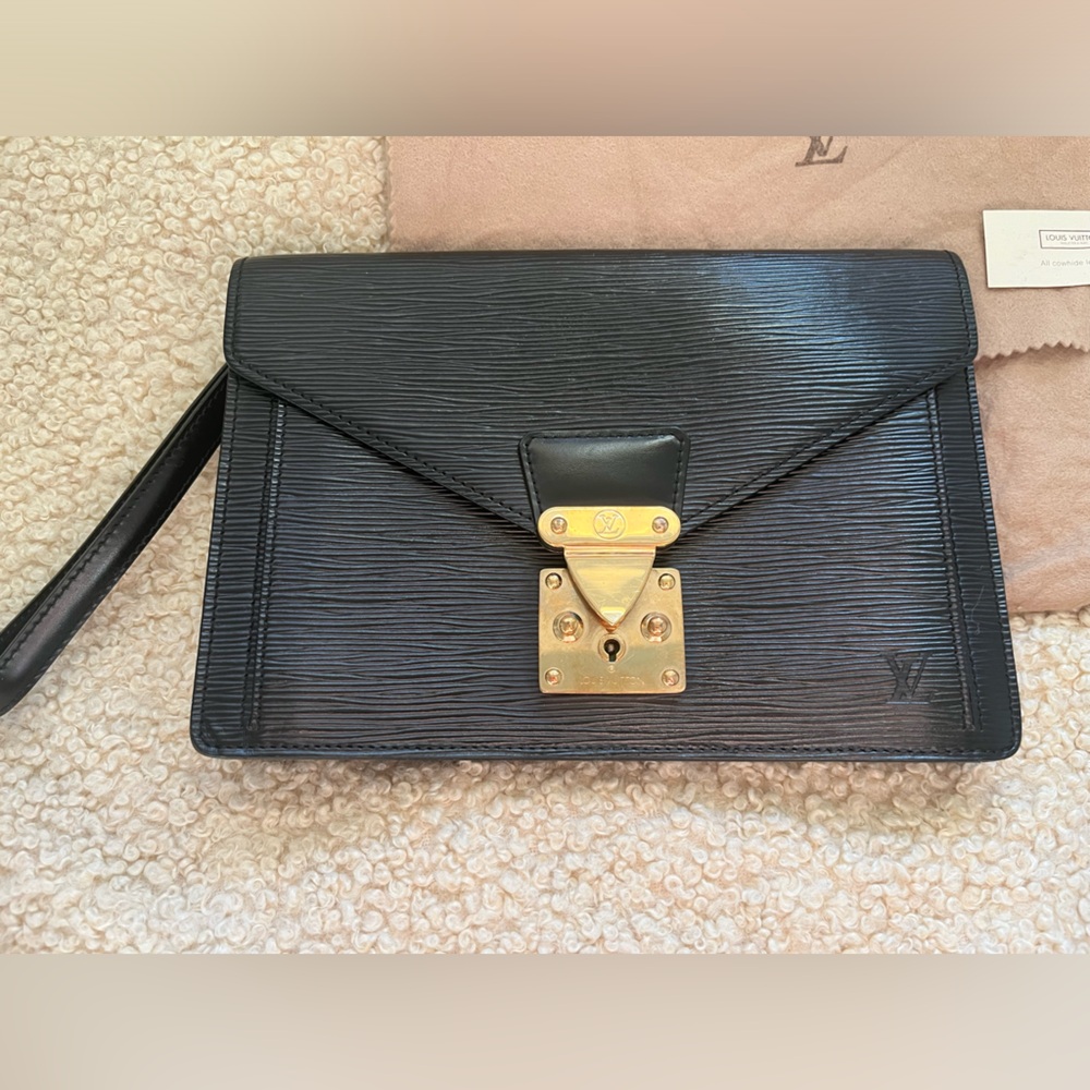 Louis Vuitton Clutch 100% Authentic